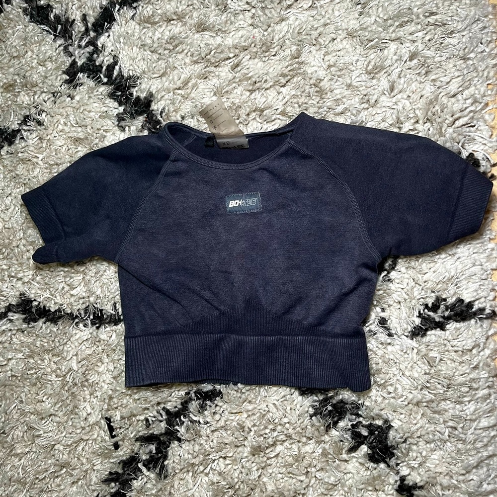 BO AND TEE crop top